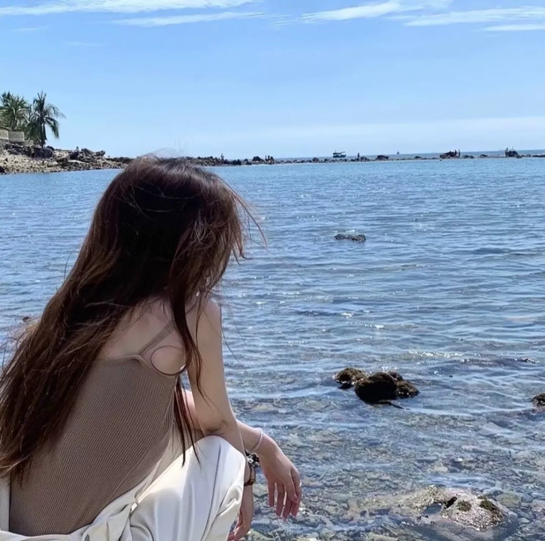 10号舱里的女人